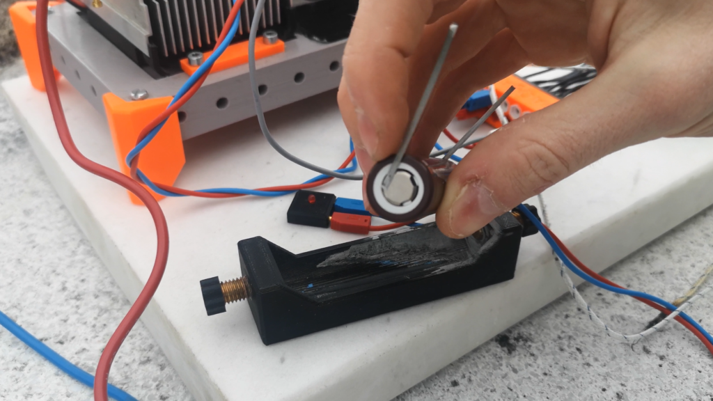 spotwelded contacts Monodaq